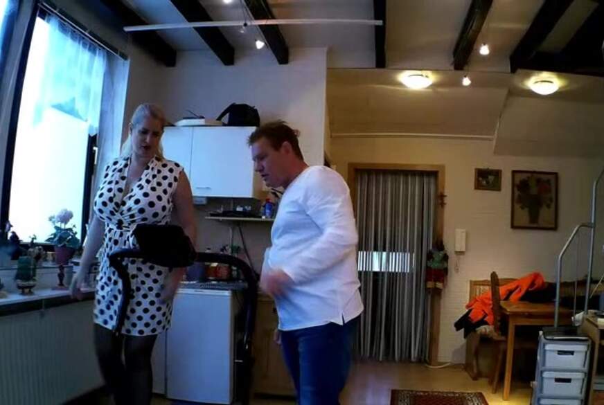 der Monteur blond f***t gut von MilfUlrike