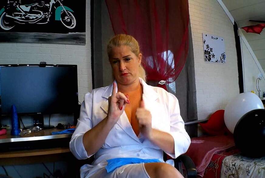 Therapie für den Mini P****l von MilfUlrike pic2