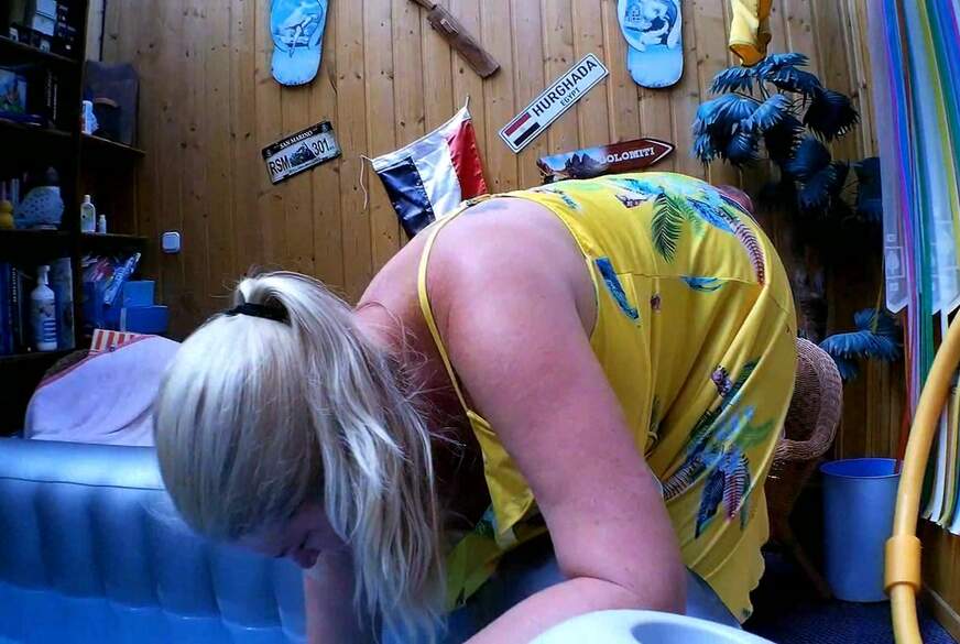 B**sen im Wellness Bereich von MilfUlrike pic2