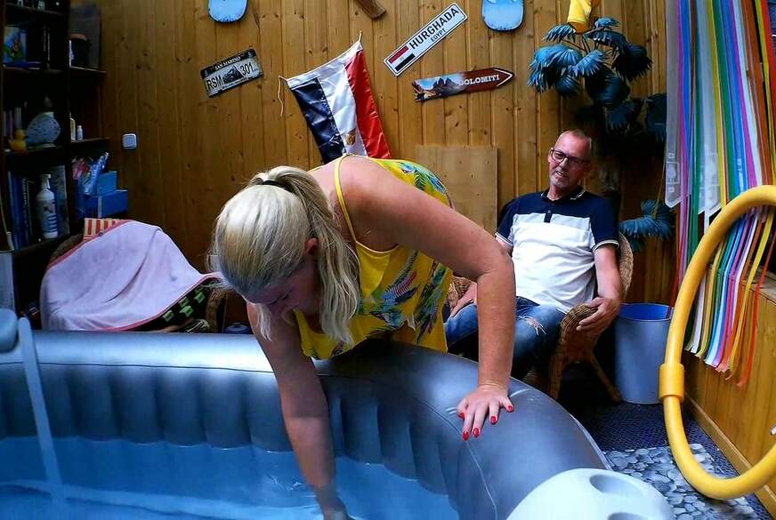 B**sen im Wellness Bereich von MilfUlrike pic3