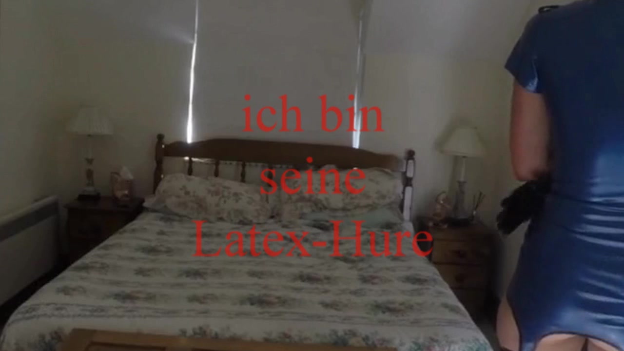 Ich bin seine  geile Latex Hure Geile und versaute Action in Latex, sie sagte er zu mir .. komm meine geile Latex Hure , ich besorg es dir richtig und das tat er auch