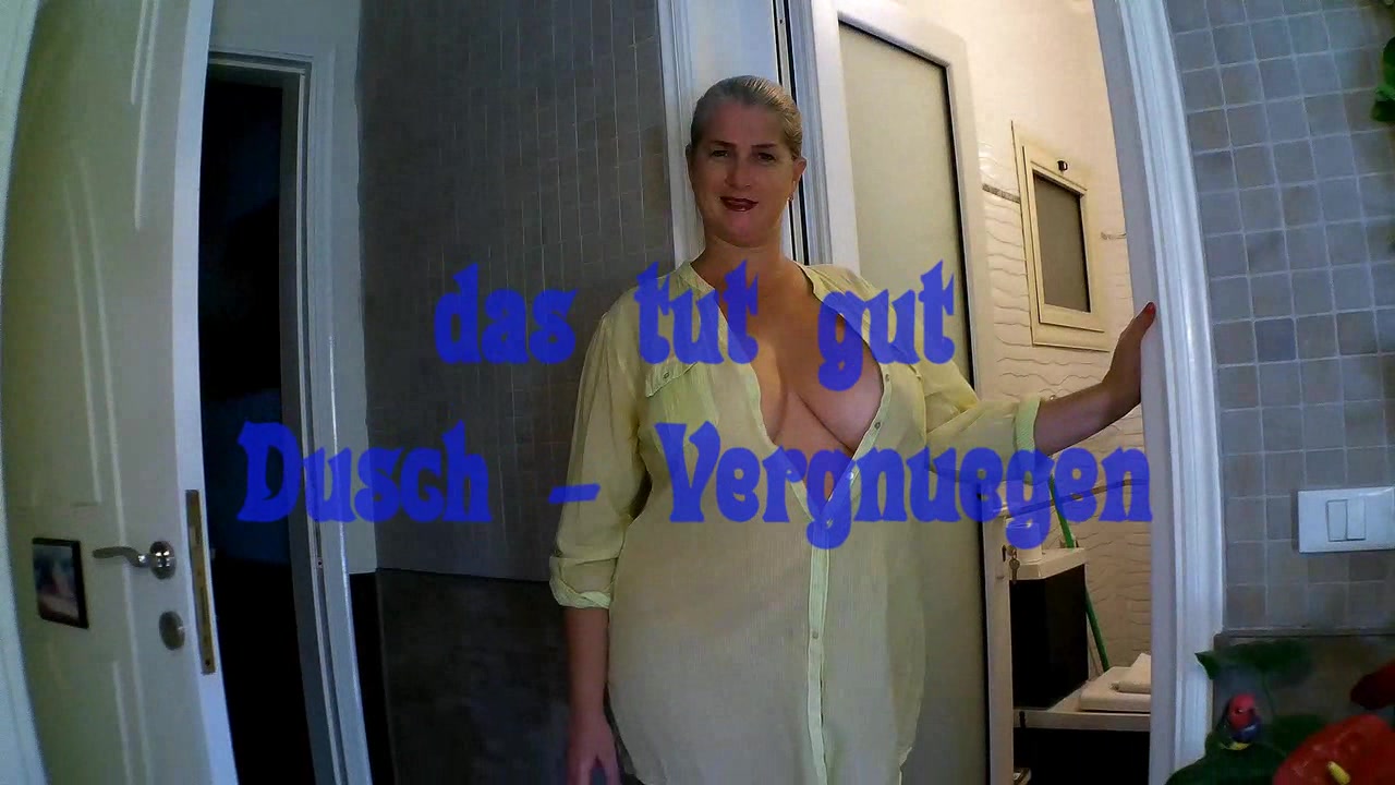 Macht es nicht einfach Spaß und tut gut ? Mich unter der Dusche zu beobachten und zu wichsen ,, oder noch besser komm dazu und seif mich ein. Ist das nicht ein geiler Gedanke