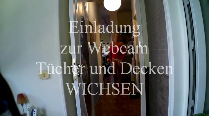 Einladung zur Webcam - Tücher und Decken WICHSEN Lust geil zu wichsen , die Tücher voll zu rotzen , wenn ich meine nasse heiße Fotze an der Decke reibe , komm nimmt wichs schön deinen Fickkolben ab und zeig mir wie du abrotzt .