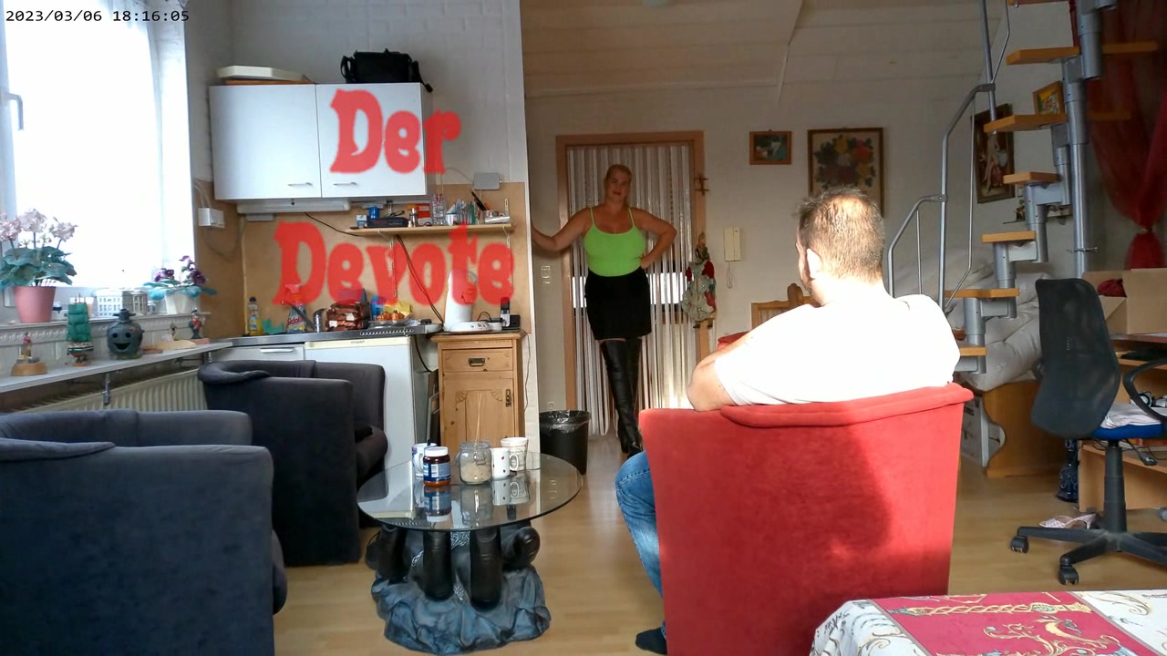 ein geiles Userdate, devot und willig mir meine Wünsche zu erfüllen. Ich gebe den Ton an