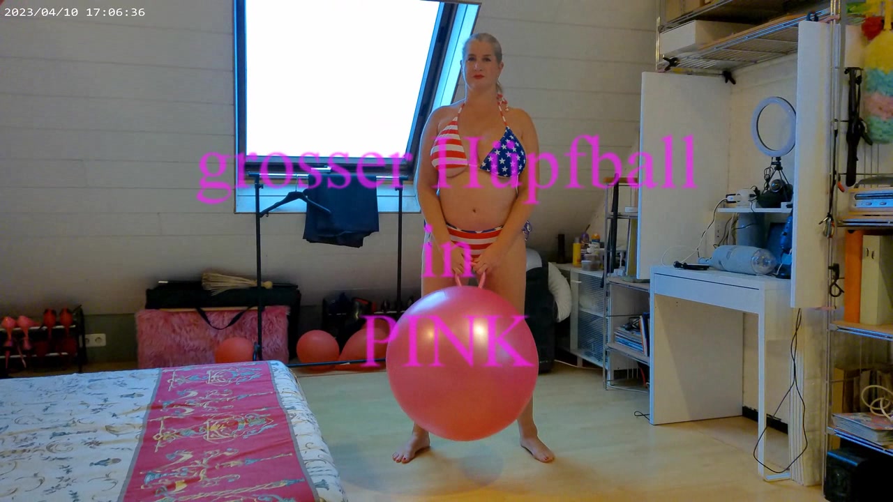 Geiler neuer Hüpfball Spaß, diesmal musste mein Pinker  Ball her halten , grins …
