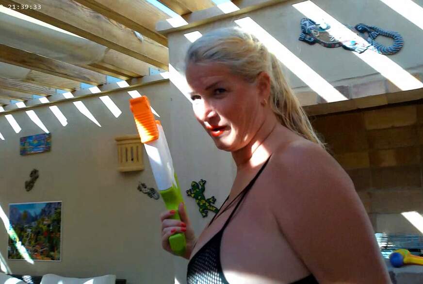 blond girl - wasserspass von MilfUlrike pic2