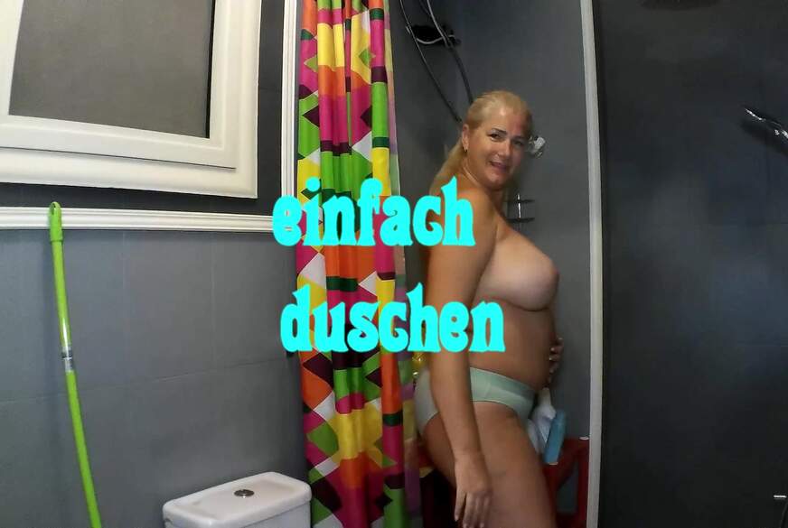 MilfUlrike: einfach duschen