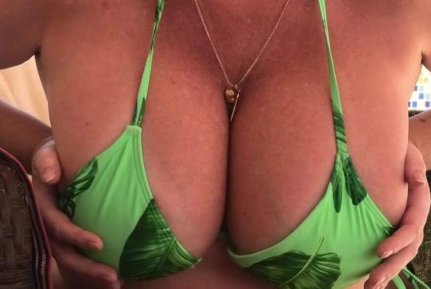 was für ein geiles Teil von MegaTitten pic2