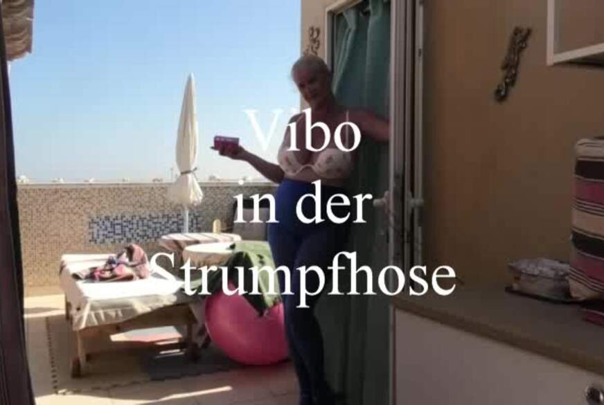 MilfUlrike: Vibo in der Srumpfhose