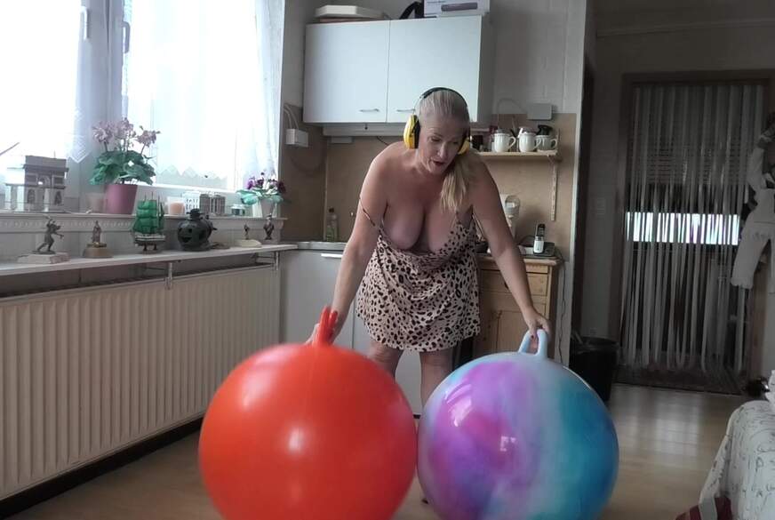 MilfUlrike: Hüpfen mit Gehörschutz