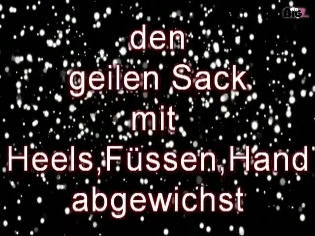geil den Schwanz vom geilen Sack bearbeitet...mit Heels,Füssen und Hand wichste ich Ihn ab..bis die Sau mri auf die Zehen spritzte
