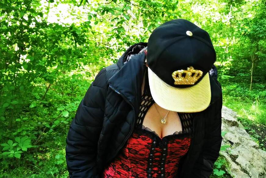 zaubermaus831: Mitten im Park