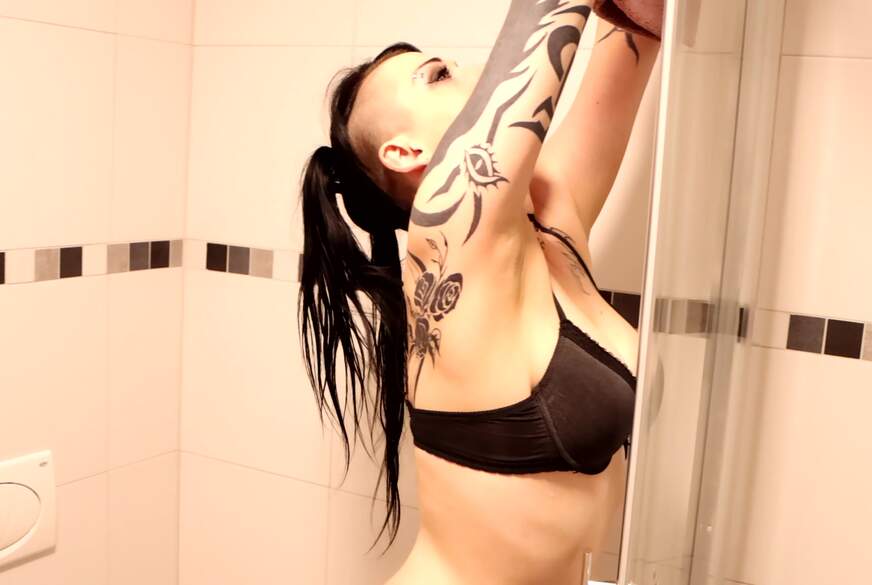 6eve6black6: Schmutzige Dusche