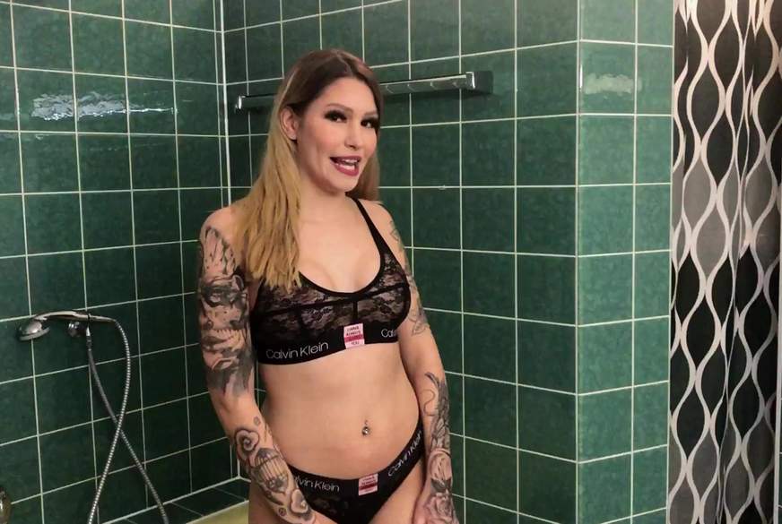 Sina-Valentini: OMG! Mein erstes P**s-VIDEO!