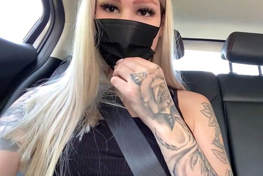 Sina-Valentini: ORGASMUS IM TAXI! ERWISCHT UND RAUSGESCHMISSEN!