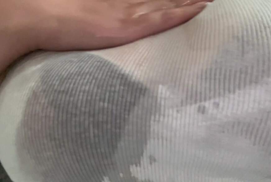 P***yDesire: Ich knete mein fettes Doppel D Körpchen für dich und deinen S*****z... bereit für T********k ?