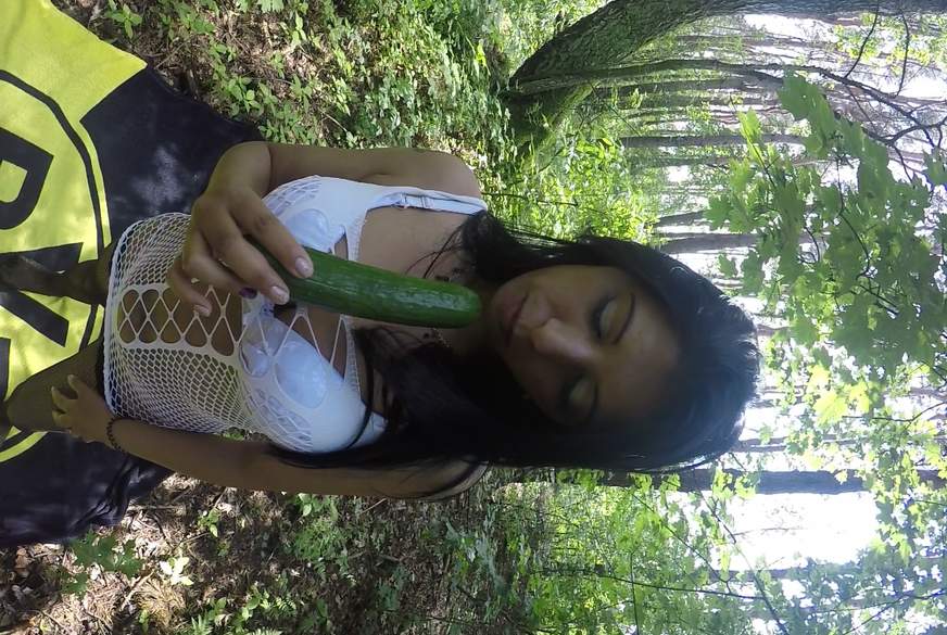 Wildhotgirl94: Ne Gurke ist nicht nur zum Essen da Teil1