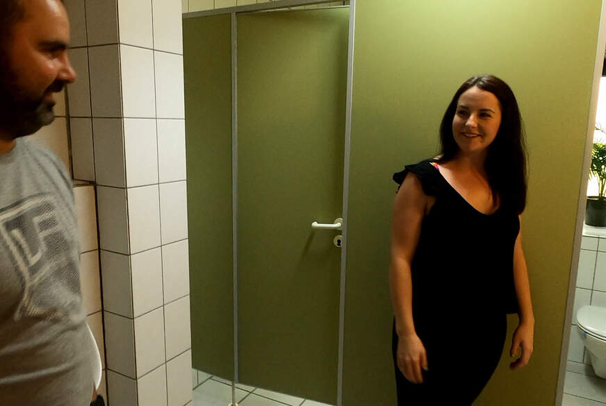 DerPornobeamte: Disco-k*o Quickie! Ich s****z Emma mitten ins Gesicht!
