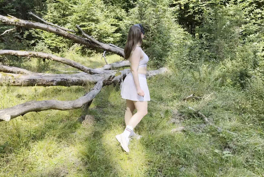 DerPornobeamte: Wald Überraschung! Ich treffe unerwartet Wet-Wonder! Dann wird es s****zig!