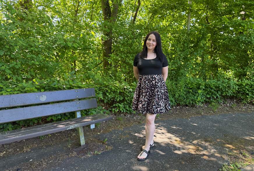 Public F**k EXTREM! Emma h**t auf der Parkbank g*****t! von DerPornobeamte