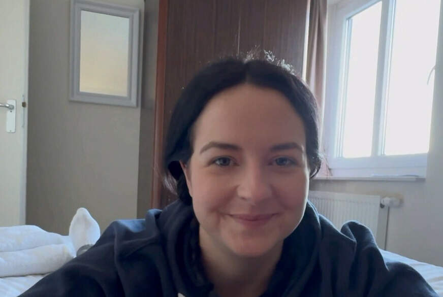 DerPornobeamte: Horny vom Nebenraum Emma schluckt alles!