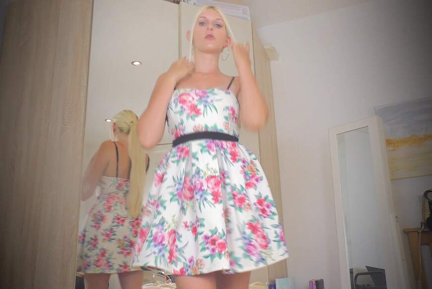 Kleiner P*****sling im Sommer von KittysXKat pic3