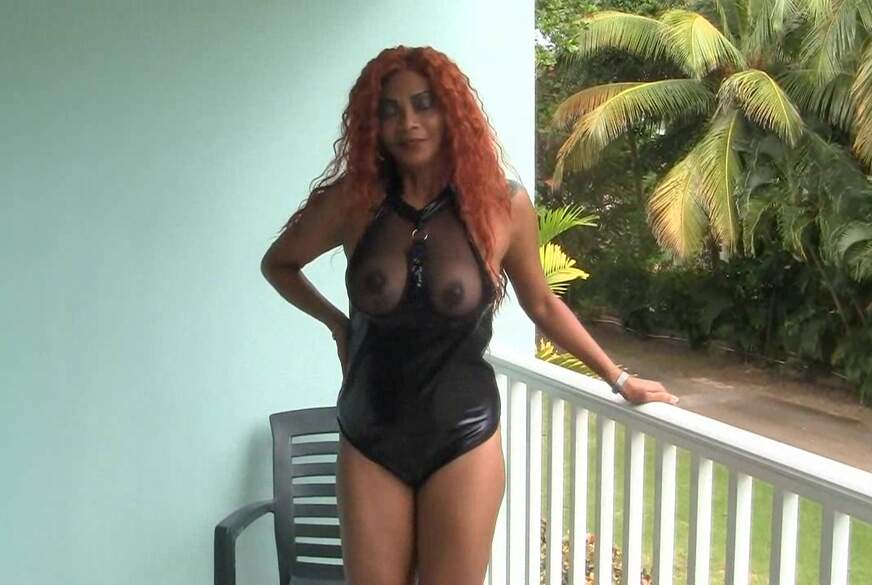 Schokobebe: Schokobebe, die rote Sexhexe braucht SEX!!!