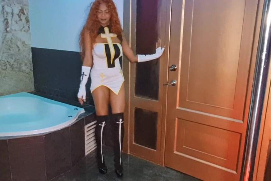 Schokobebe: Schokobebe als geile schwarze Nonne