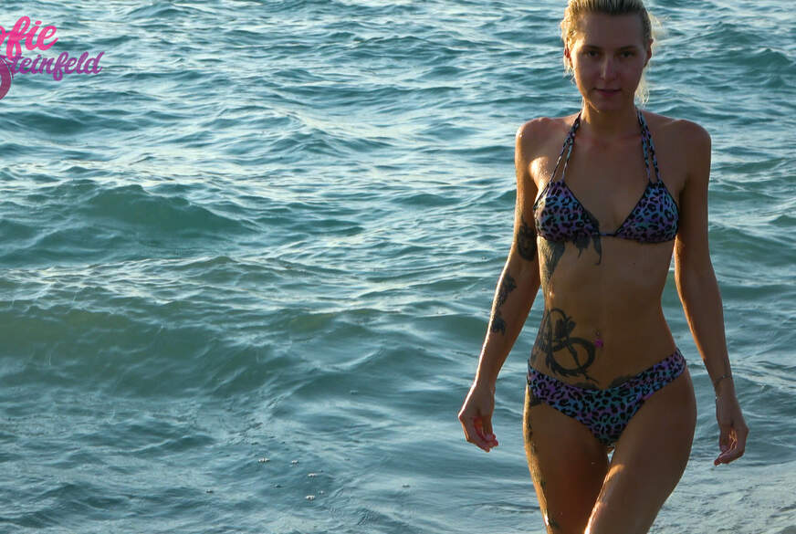 Am Strand G**********t !!! von Sofie-Steinfeld