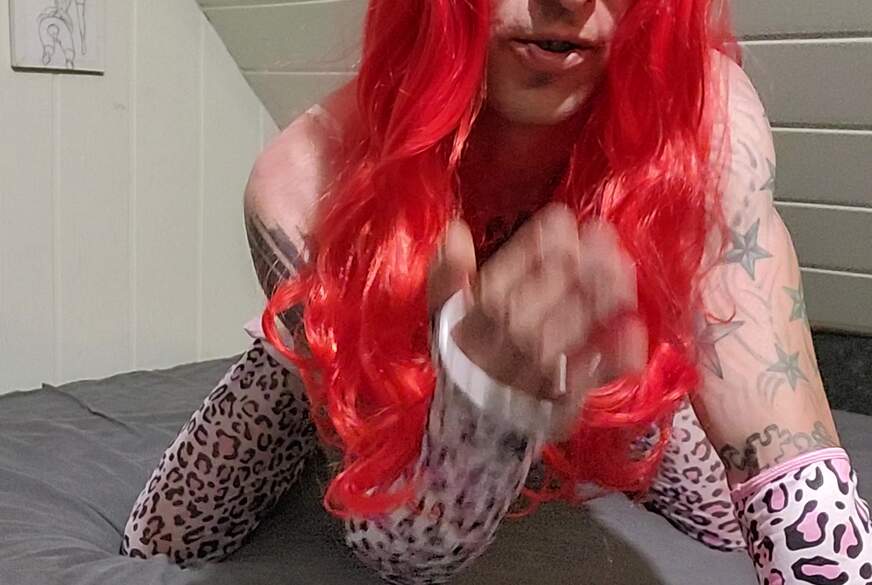 Jessibii: Eleganter Look auf dem Dachboden