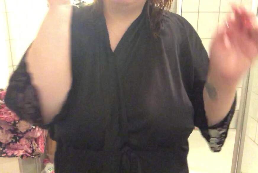 LillyEvans: Titten eincremen