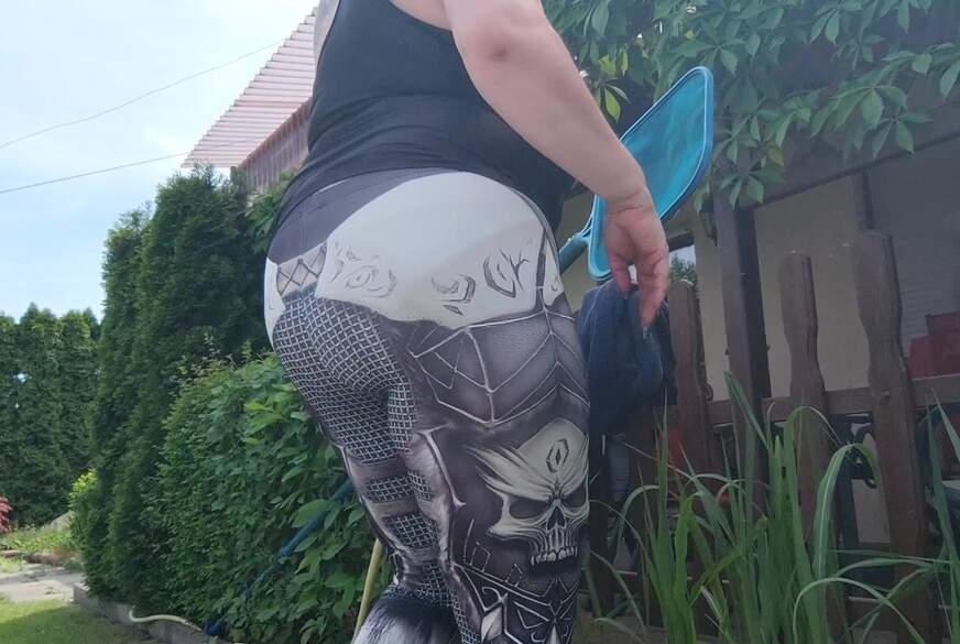 TittenMichelle: Duschen im Garten