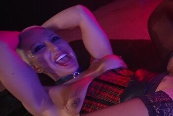 Wie krass! A**l g******t!