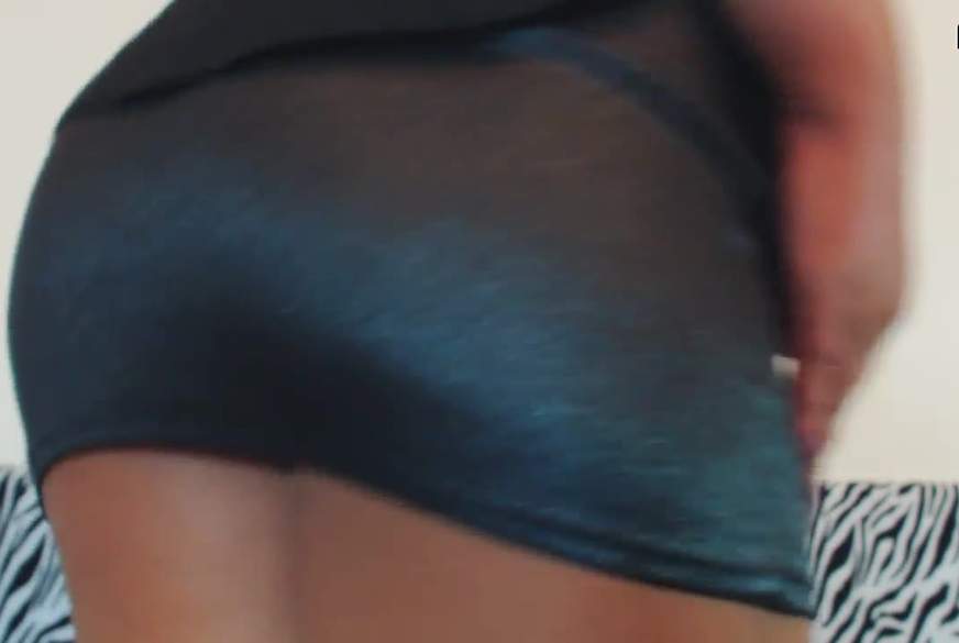 Kostlich: A**l F****n MIT DILDO