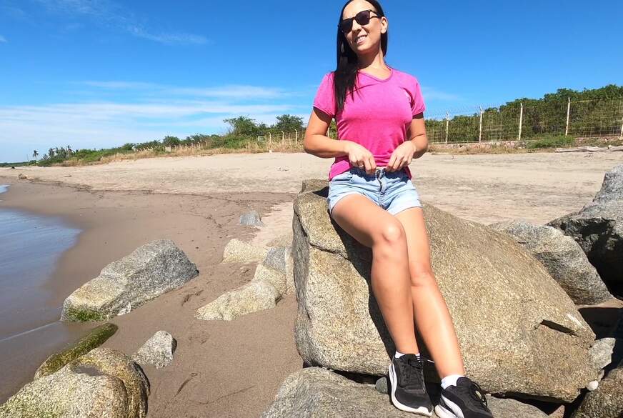 Ashley-Dark: OMG Er f***t mich am öffentlichen Strand . Dann wurden wir ERWISCHT?!