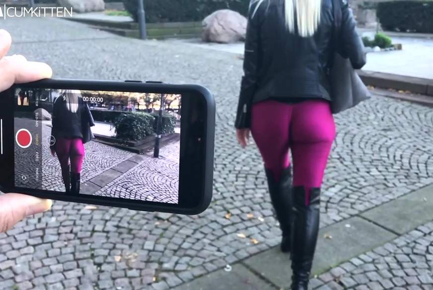 F**kDATE auf der Strasse klargemacht - Die krasseste F**k-MICH LEGGINGS aller Zeiten von Lara-CumKitten pic3