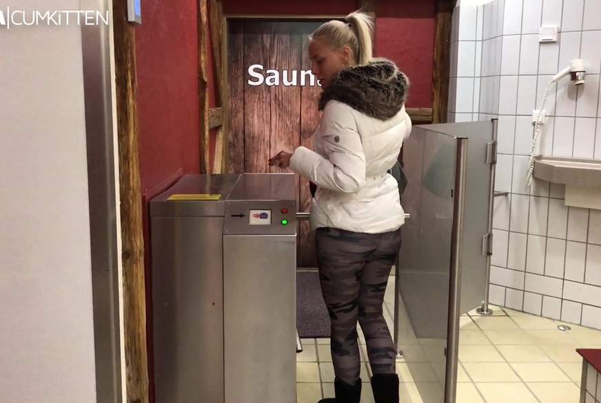 Public F***tREFFEN in der Therme - Sauna mit S****a AUFGUSS von Lara-C*******n pic1