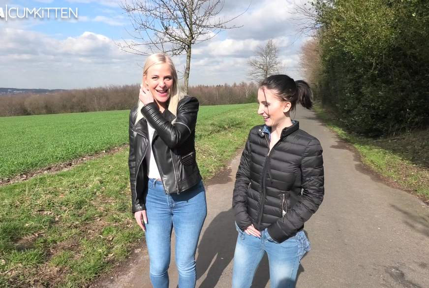 JEANS P**s - Wir nässen uns beide komplett ein von Lara-CumKitten pic3