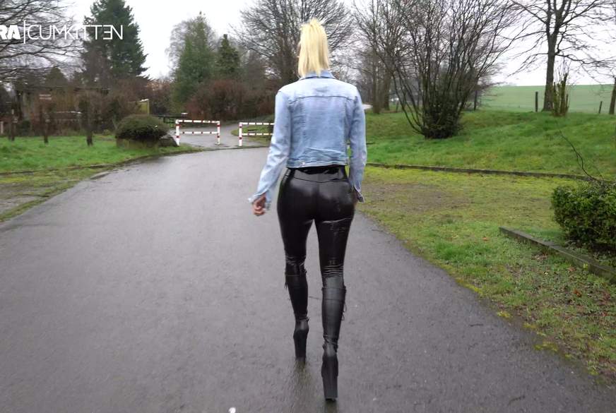 Der prallste XXL BUBBLE B**t - LEGGINGS B***h von der Straße g*****t von Lara-c*******n pic1