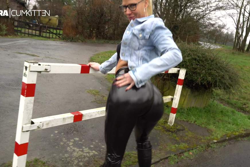 Der prallste XXL BUBBLE B**t - LEGGINGS B***h von der Straße g*****t von Lara-c*******n pic4