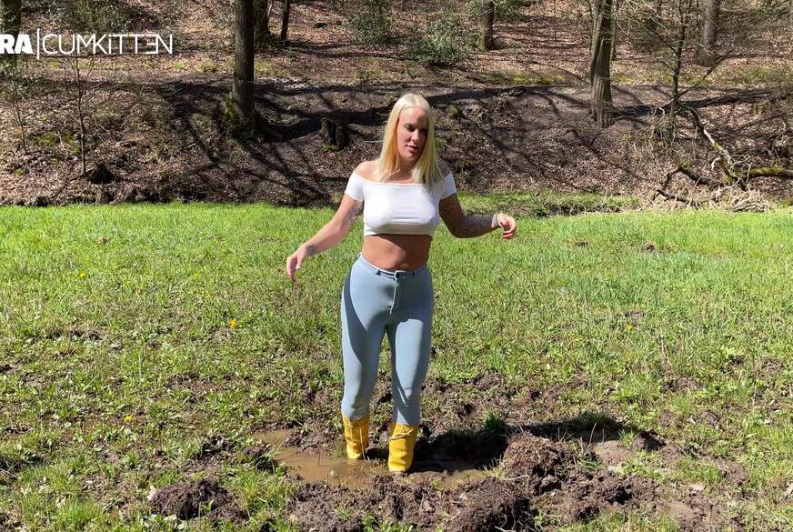 JEANS P**s im S*****m - N**ser Spass in GUMMISTIEFELN von Lara-CumKitten pic1