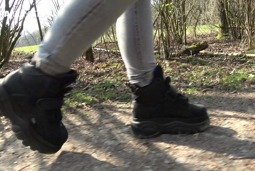 SCHUH UND JEANS P**s XXL - N**se Natursekt Spiele von Lara-CumKitten pic2