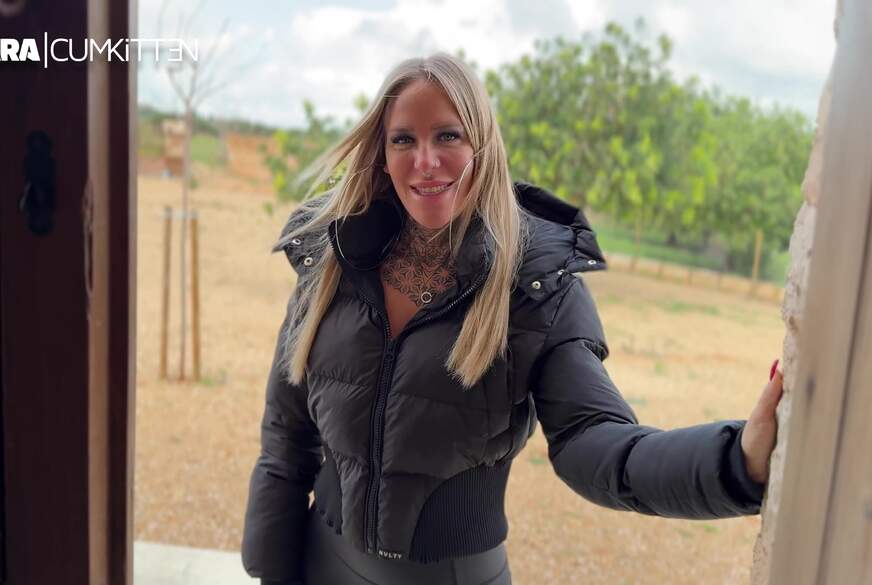 Lara-CumKitten: BUBBLE B**t F**k DATE beim neuen Nachbarn - XXL LEGGINGS C*****t