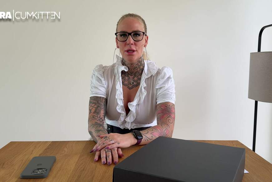 Lara-CumKitten: KNALL H**tES BOSS BABE - Bin ich zu weit gegangen?