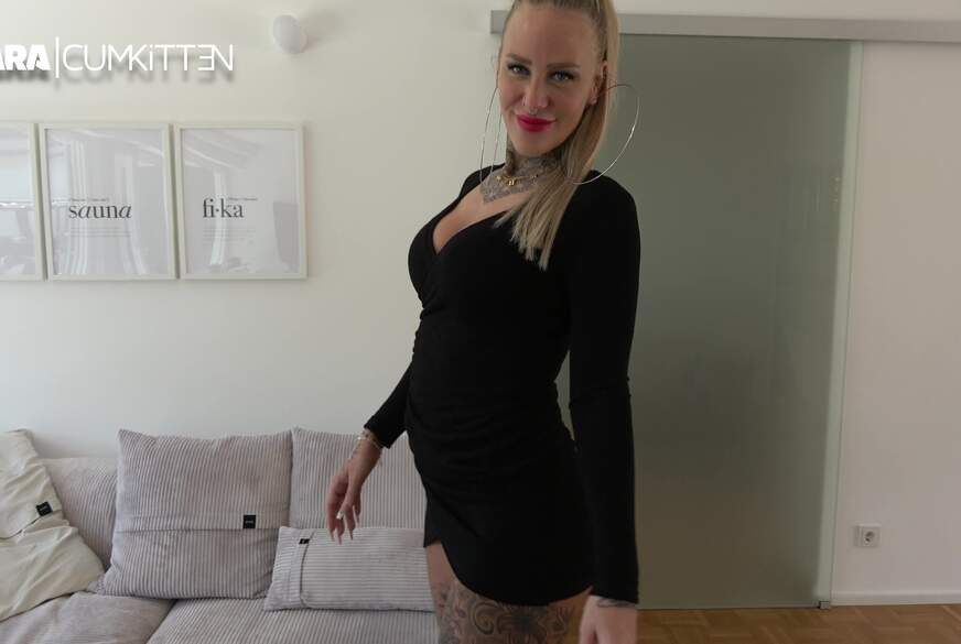 Lara-CumKitten: Beine breit und F**kBEREIT S*******n Quickie mit MEGA F****l