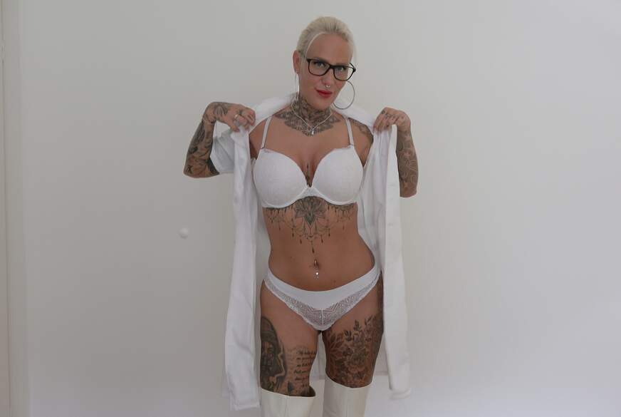STANGENFIEBER Privat-Station - H*****b und B**wjob E********g von Lara-CumKitten