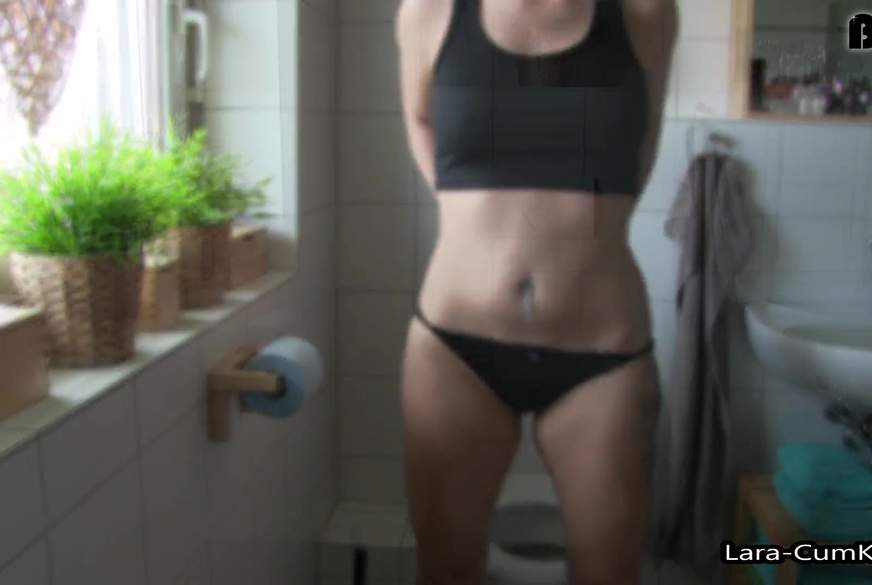 Toilet Cam - Mein ganz privates P**s Tagebuch von Lara-CumKitten pic3