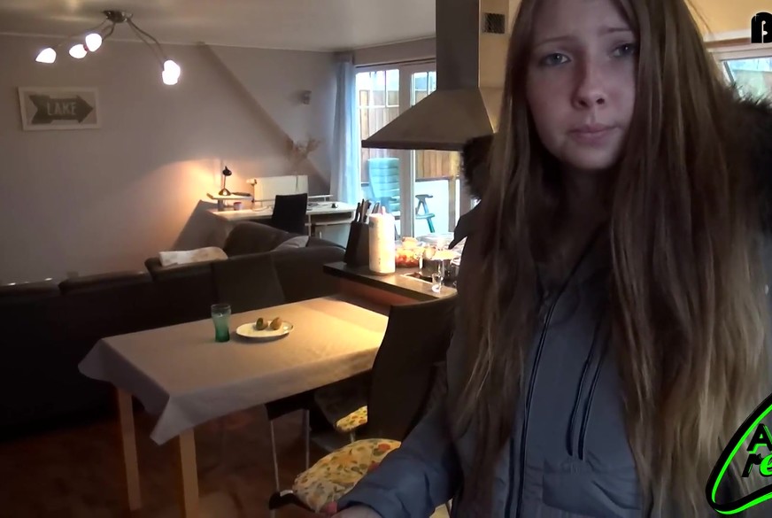 Bestelltes F**kdate! Sei leise, meine Frau schläft über uns von CaroCream