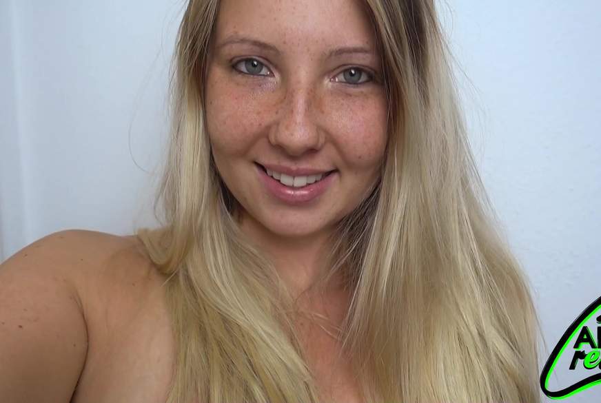 1 Minute P***y ,2 Minuen Mund! Du hast 3 Minuten zum s******n von CaroCream