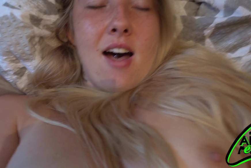 Morgengeilheit! Selfiem**e zum Orgasmus! von CaroCream